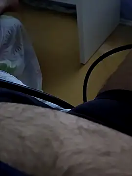 t-dog26 online show from September 27, 2025, 3:01 am