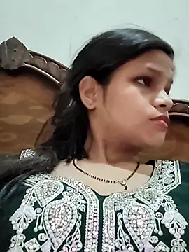 Komal0099 online show from February 5, 2026, 3:46 am