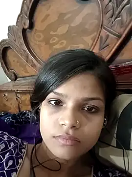 Komal0099 online show from November 2, 2025, 2:33 pm