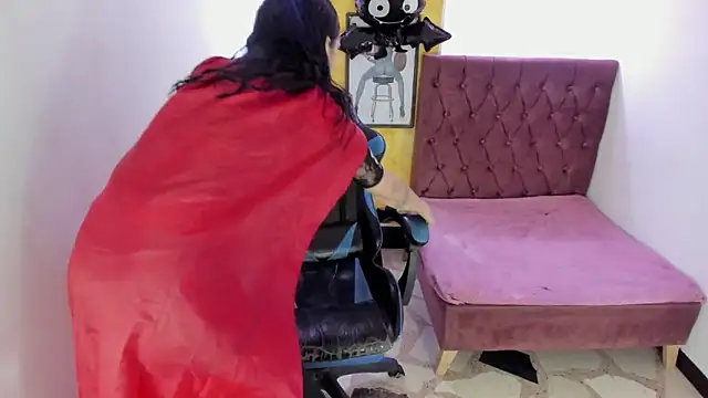 alison moon7 online show from October 30, 2025, 12:58 pm