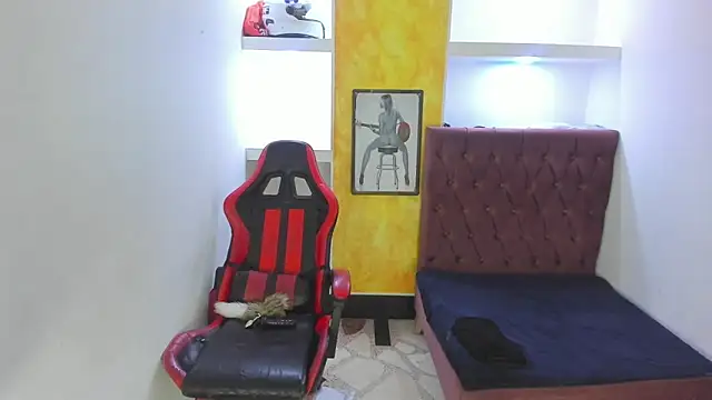 alison moon7 online show from December 19, 2025, 1:46 pm