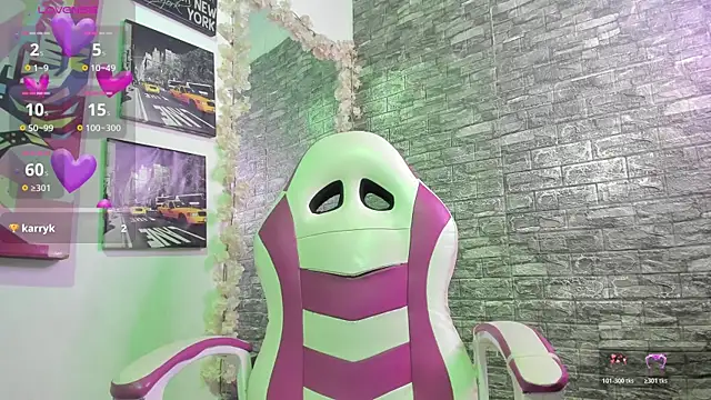 karoll  sex online show from June 26, 2026, 1:06 pm