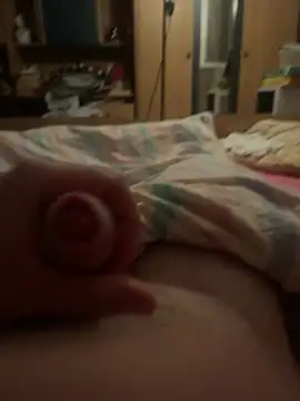 Snapshot of MrZli chatting on April 4, 2026, 8:48 pm MrZli online show from April 4, 2026, 8:48 pm