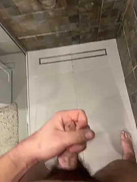 Snapshot of MrZli chatting on February 23, 2026, 5:02 pm MrZli online show from February 23, 2026, 5:02 pm