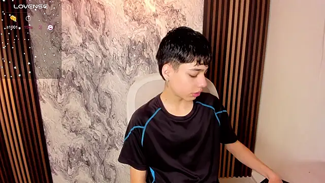 Snapshot of oblivion_deku chatting on March 21, 2026, 2:21 pm oblivion deku online show from March 21, 2026, 2:21 pm