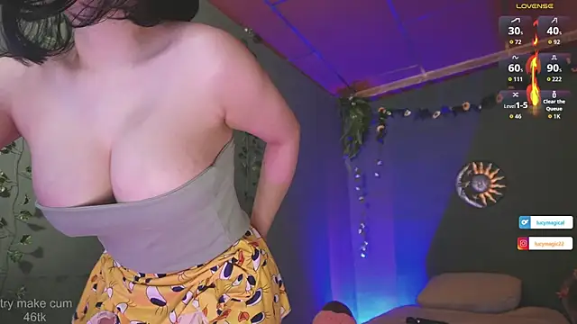 lucymagical1 online show from October 7, 2025, 2:18 pm