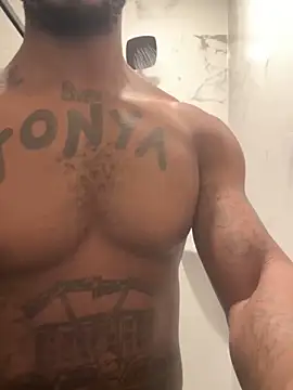 hardaway1523 online show from October 18, 2025, 4:31 pm