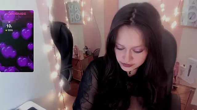 Morana  Hot online show from October 12, 2025, 5:20 am