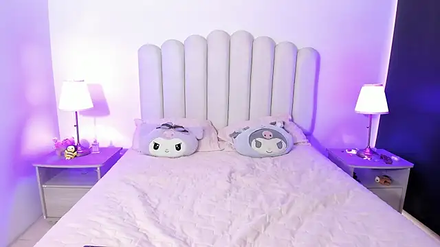 Snapshot of SofieBunnie chatting on September 26, 2025, 10:16 pm SofieBunnie online show from September 26, 2025, 10:16 pm