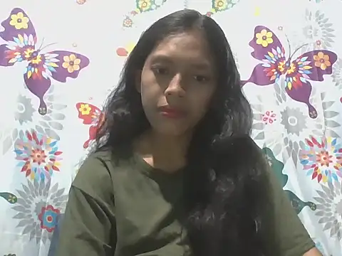 Snapshot of preggymom19 chatting on October 14, 2025, 2:45 am preggymom19 online show from October 14, 2025, 2:45 am