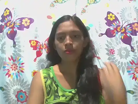 Snapshot of preggymom19 chatting on October 20, 2025, 2:13 am preggymom19 online show from October 20, 2025, 2:13 am