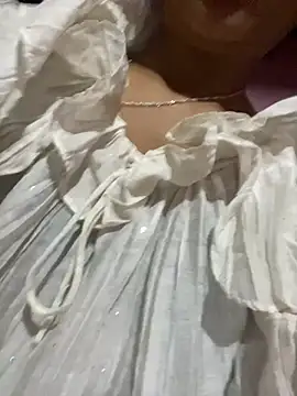 milo bae online show from March 21, 2026, 12:01 am