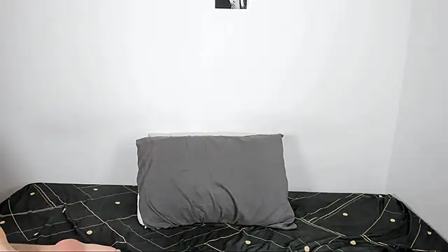 v3niceb1tch online show from September 30, 2025, 2:34 pm