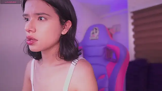 Lana Dreams  online show from October 3, 2025, 4:52 pm