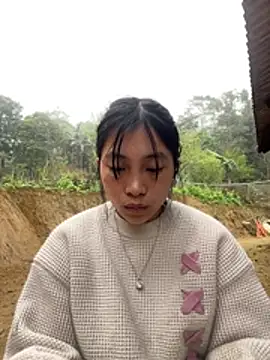 Snapshot of EmLy02 chatting on March 4, 2026, 8:00 am EmLy02 online show from March 4, 2026, 8:00 am