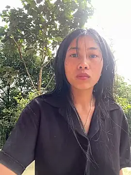 Snapshot of EmLy02 chatting on February 21, 2026, 2:57 am EmLy02 online show from February 21, 2026, 2:57 am