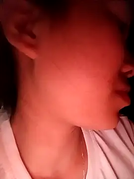 fanchunn online show from December 5, 2025, 12:59 pm