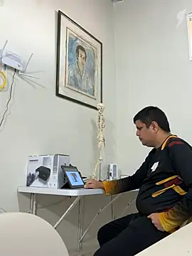 Snapshot of Diabloproducciones chatting on March 17, 2026, 3:59 pm Diabloproducciones online show from March 17, 2026, 3:59 pm