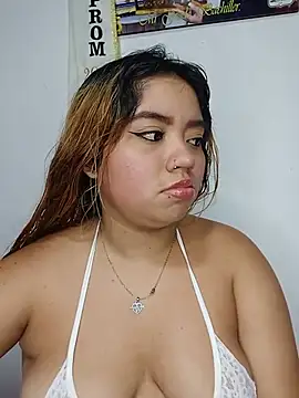 Emily  Hott online show from May 22, 2026, 9:07 am