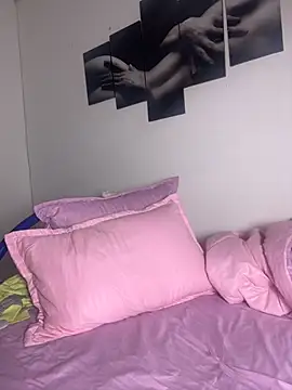 Snapshot of celeste_L29 chatting on October 12, 2025, 3:13 pm celeste L29 online show from October 12, 2025, 3:13 pm