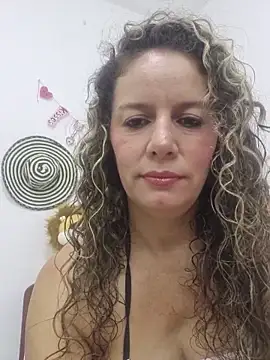 Snapshot of Nina_vallon chatting on March 26, 2026, 12:36 pm Nina vallon online show from March 26, 2026, 12:36 pm