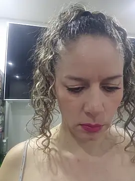 Snapshot of Nina_vallon chatting on June 6, 2026, 10:31 am Nina vallon online show from June 6, 2026, 10:31 am