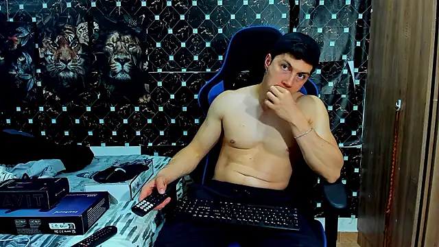 javiersexymann online show from March 23, 2026, 5:18 am