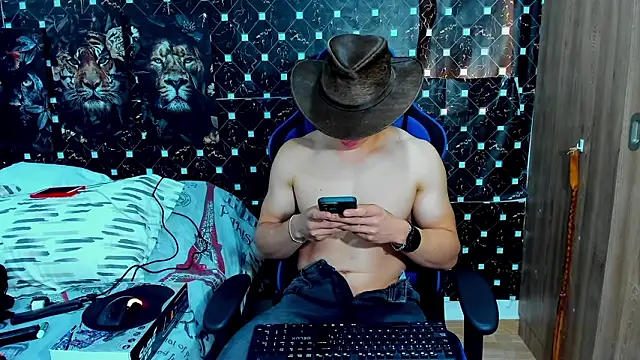 javiersexymann online show from February 2, 2026, 8:30 pm