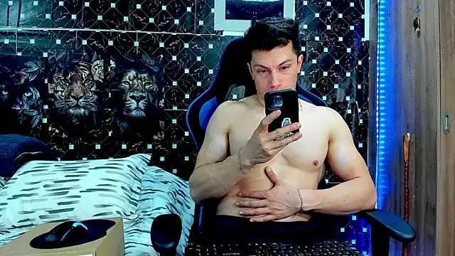 javiersexymann online show from August 7, 2026, 12:16 am