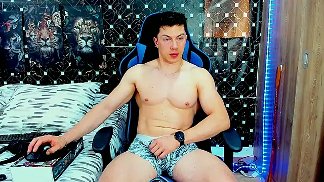 javiersexymann online show from July 10, 2026, 7:47 pm