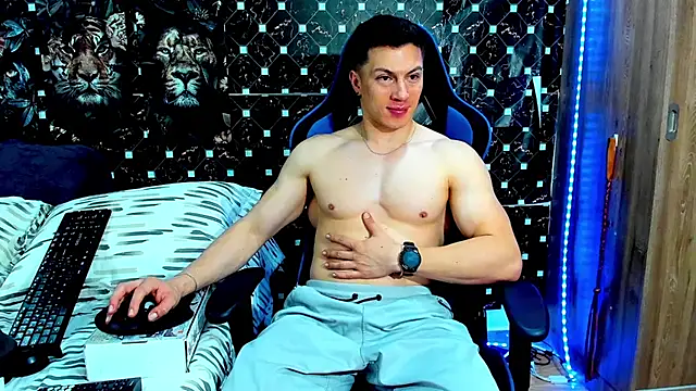 javiersexymann online show from July 21, 2026, 4:36 am
