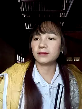 Mini3333 online show from November 29, 2025, 1:17 am