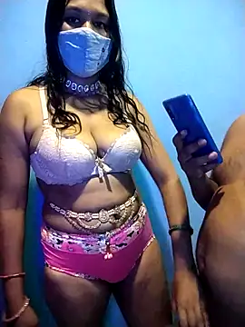 Suhani012 online show from September 18, 2025, 5:27 pm