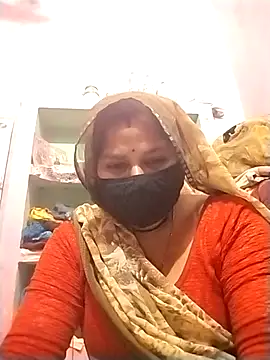 Snapshot of Rajnee33A chatting on April 12, 2026, 4:54 pm Rajnee33A online show from April 12, 2026, 4:54 pm