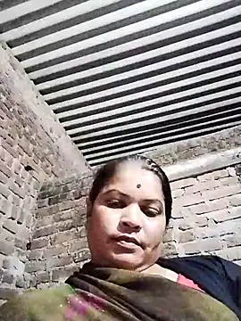 Snapshot of Rajnee33A chatting on November 2, 2025, 4:23 pm Rajnee33A online show from November 2, 2025, 4:23 pm