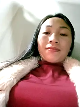 lucybaby00 online show from February 10, 2026, 1:43 pm