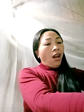 lucybaby00 online show from February 12, 2026, 10:09 pm