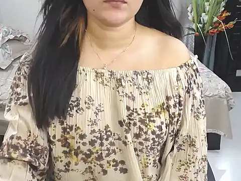 Snapshot of Ridiha_Pari chatting on March 28, 2026, 10:44 pm Ridiha Pari online show from March 28, 2026, 10:44 pm