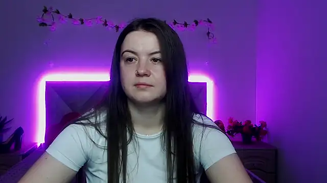 MavkaCute online show from May 6, 2026, 6:12 pm