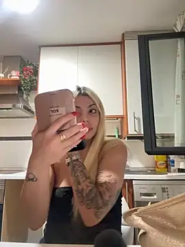 NoeliaGarcia17 online show from October 4, 2025, 10:11 pm