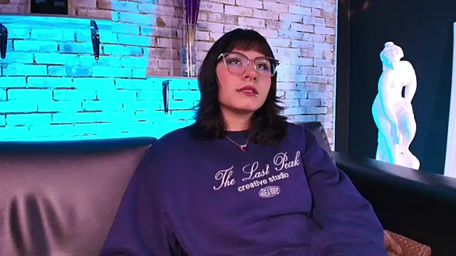 Snapshot of kitty_malach chatting on January 17, 2026, 3:21 am kitty malach online show from January 17, 2026, 3:21 am