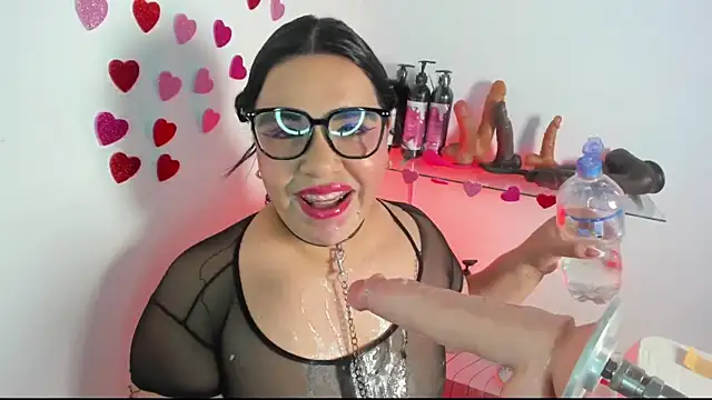 Snapshot of Alanna-sloppy chatting on May 31, 2026, 12:33 pm Alanna-sloppy online show from May 31, 2026, 12:33 pm