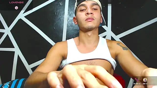 Angel latinboy online show from October 9, 2025, 10:54 pm