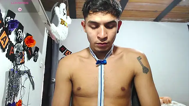 Angel latinboy online show from October 29, 2025, 7:24 pm