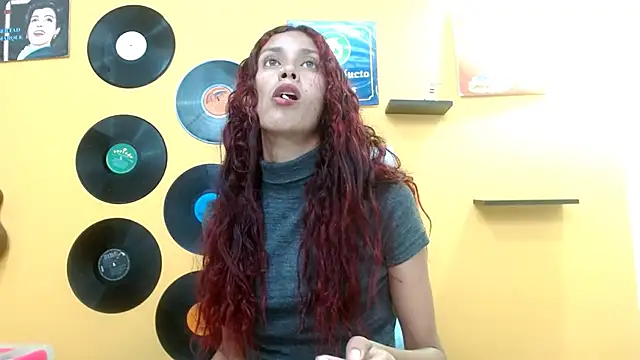 skinnyverus18 online show from September 14, 2025, 7:14 pm