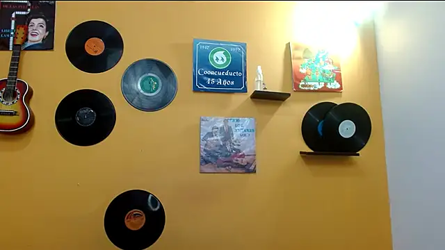 skinnyverus18 online show from January 10, 2026, 7:09 pm