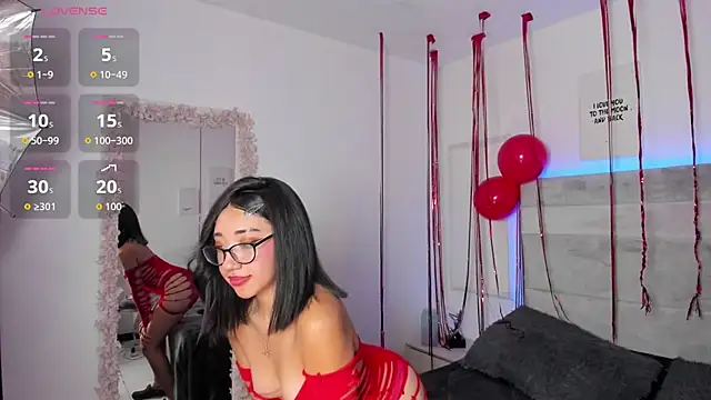 Miacorner  online show from February 18, 2026, 6:44 am