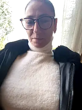 eddivad6974 online show from December 21, 2025, 10:39 am