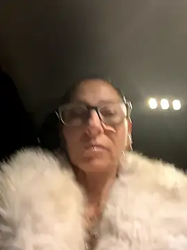 eddivad6974 online show from January 18, 2026, 12:36 am