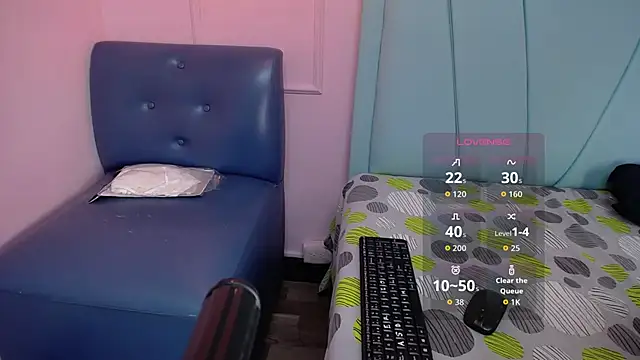 danna7cute online show from November 7, 2025, 8:13 pm